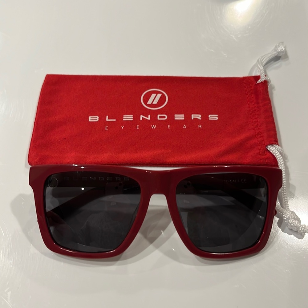 Blenders eyewear sunglasses